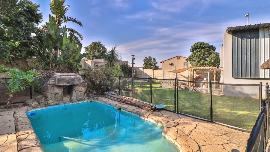 3 Bedroom Property for Sale in Sundowner Gauteng