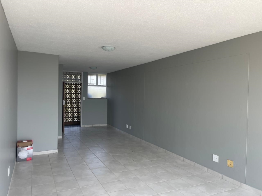 2 Bedroom Property for Sale in Weavind Park Gauteng