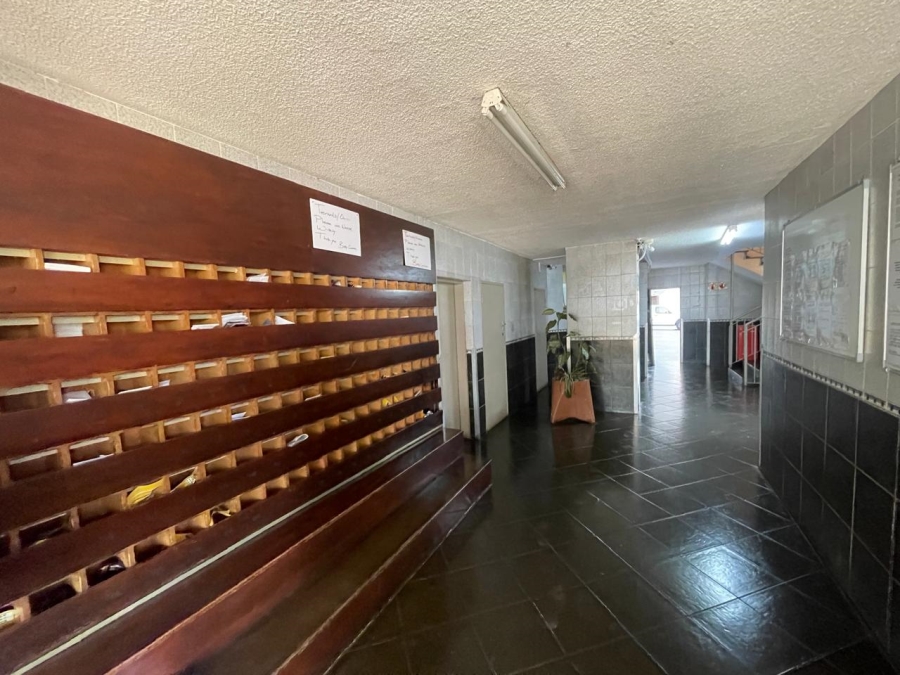 2 Bedroom Property for Sale in Weavind Park Gauteng