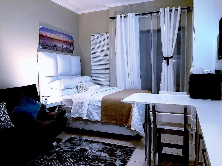 0 Bedroom Property for Sale in Grand Central Gauteng