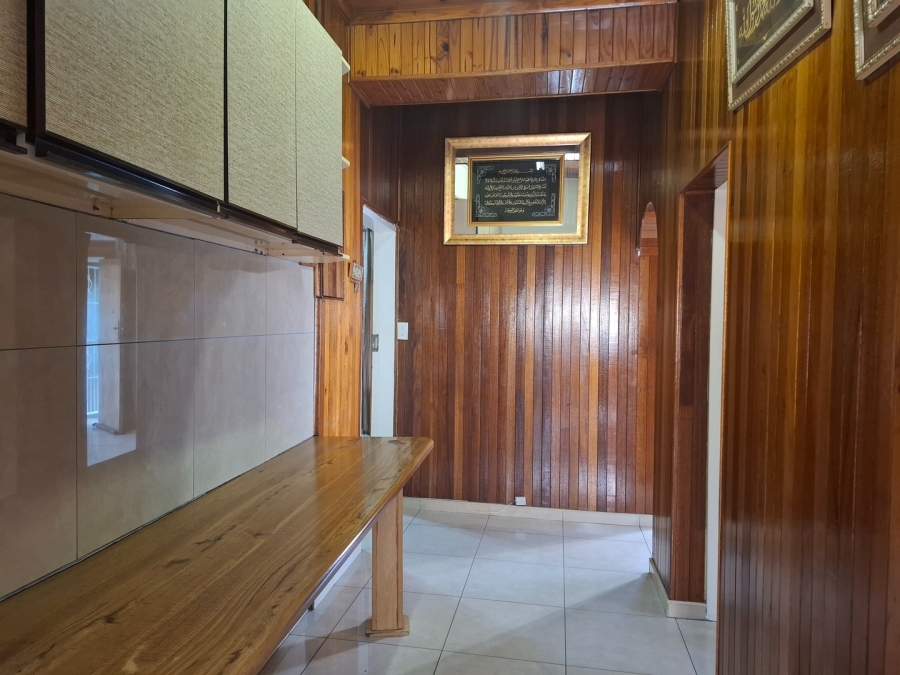 6 Bedroom Property for Sale in Actonville Gauteng