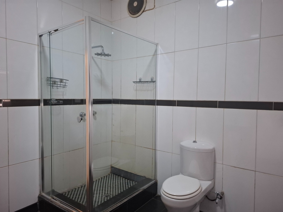 6 Bedroom Property for Sale in Actonville Gauteng