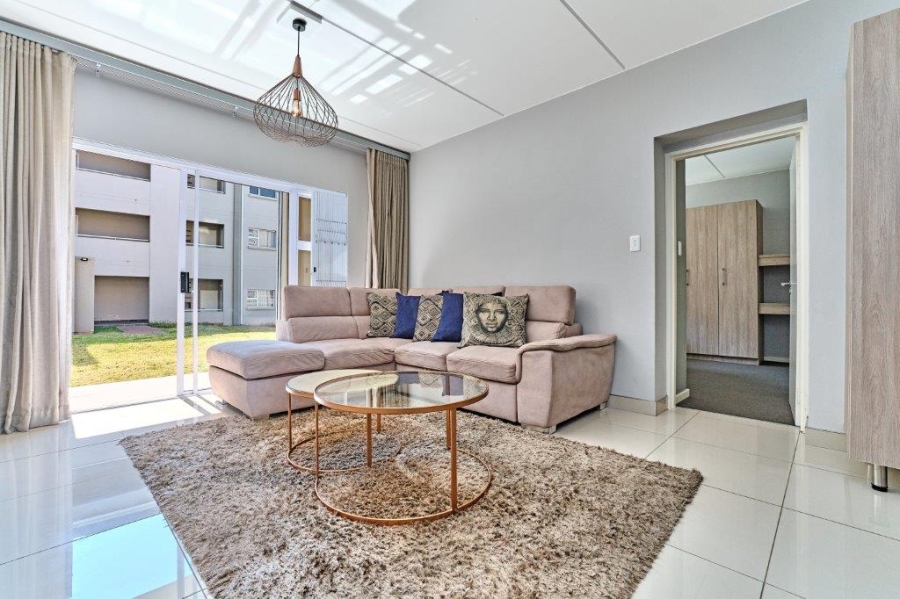 2 Bedroom Property for Sale in Blue Hills Gauteng