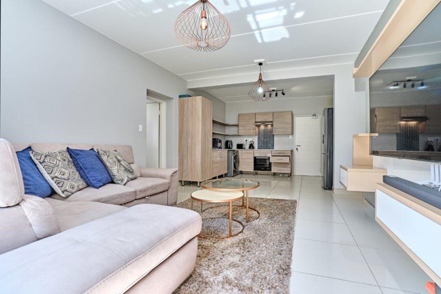 2 Bedroom Property for Sale in Blue Hills Gauteng
