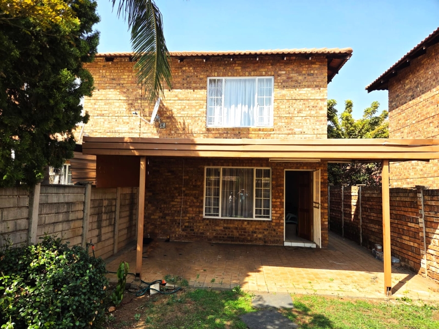 2 Bedroom Property for Sale in Annlin Gauteng