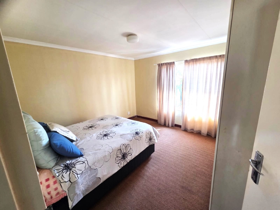 2 Bedroom Property for Sale in Annlin Gauteng