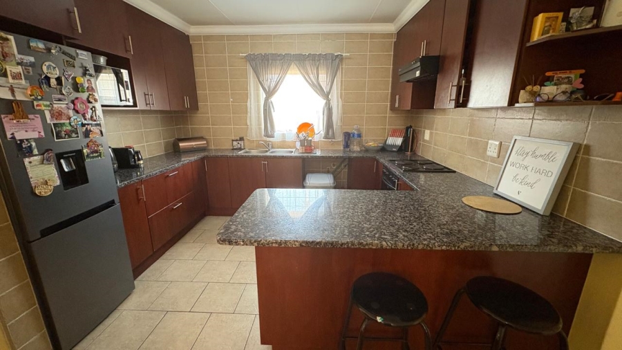 3 Bedroom Property for Sale in Bartlett Gauteng