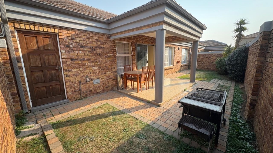 3 Bedroom Property for Sale in Bartlett Gauteng