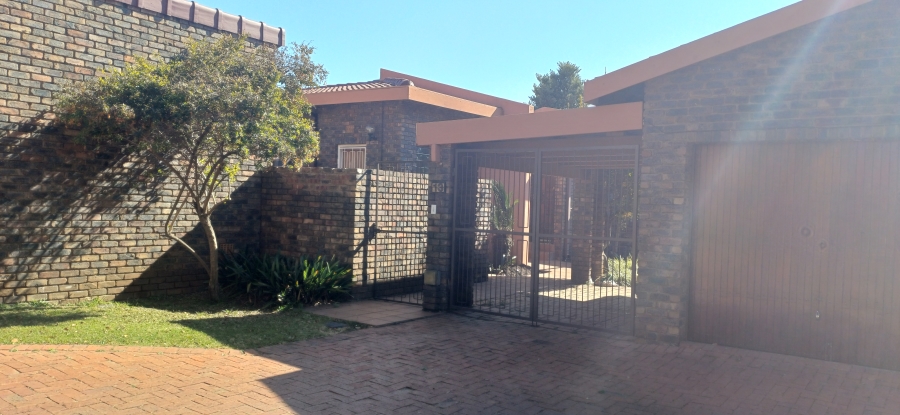 To Let 2 Bedroom Property for Rent in Montgomery Park Gauteng
