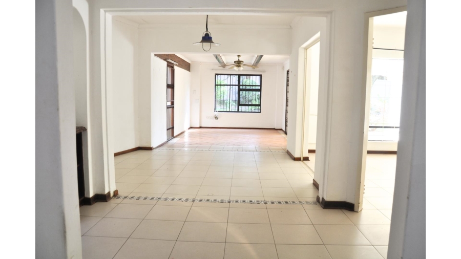 6 Bedroom Property for Sale in Paulshof Gauteng
