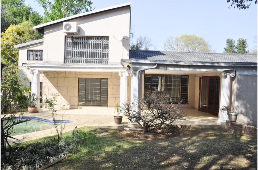 6 Bedroom Property for Sale in Paulshof Gauteng