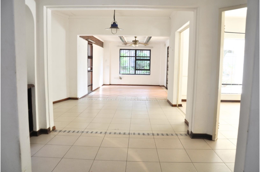6 Bedroom Property for Sale in Paulshof Gauteng