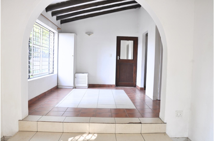 6 Bedroom Property for Sale in Paulshof Gauteng