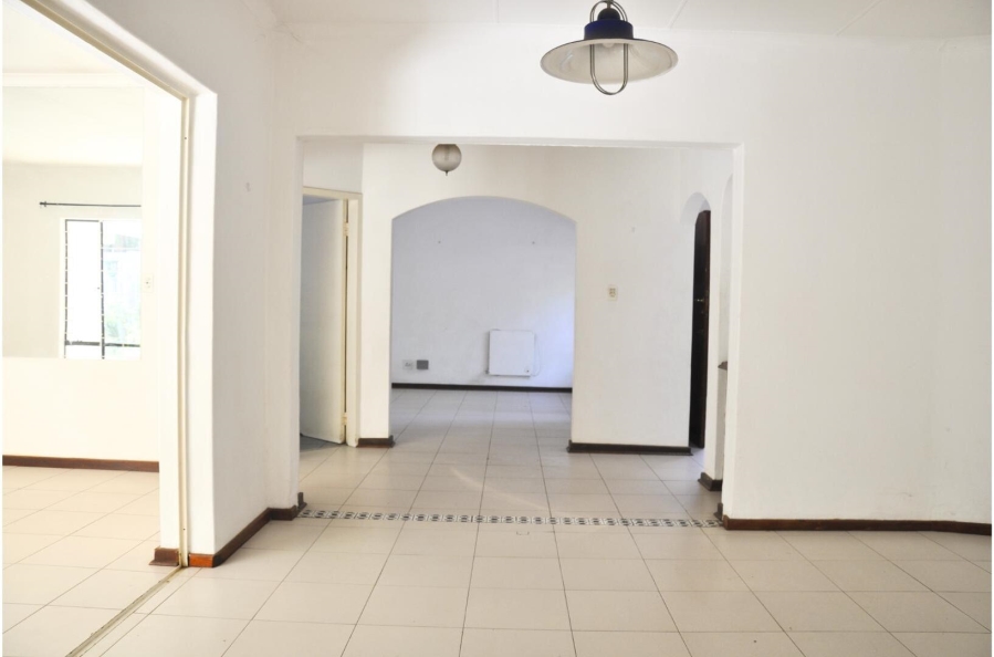 6 Bedroom Property for Sale in Paulshof Gauteng