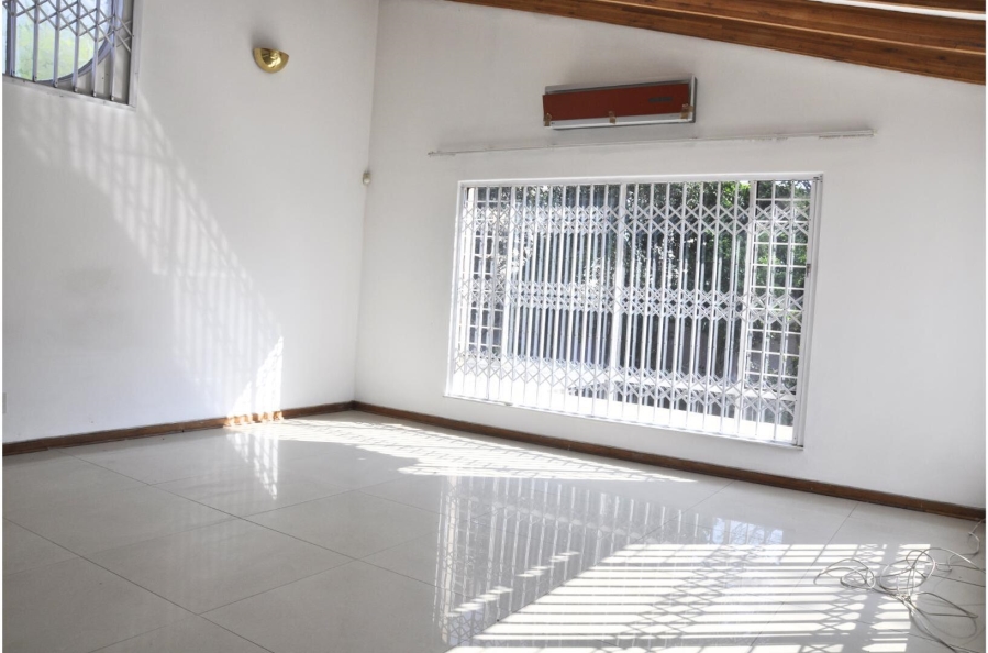 6 Bedroom Property for Sale in Paulshof Gauteng