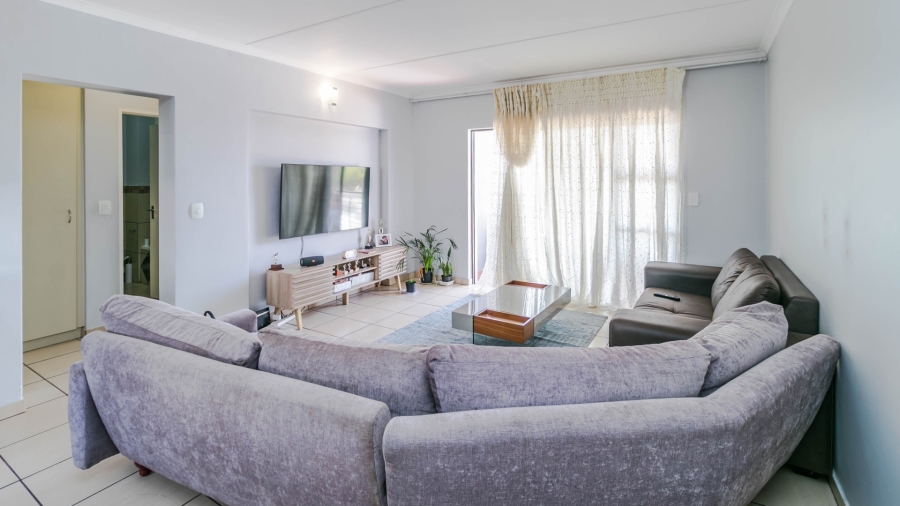 2 Bedroom Property for Sale in Barbeque Downs Gauteng