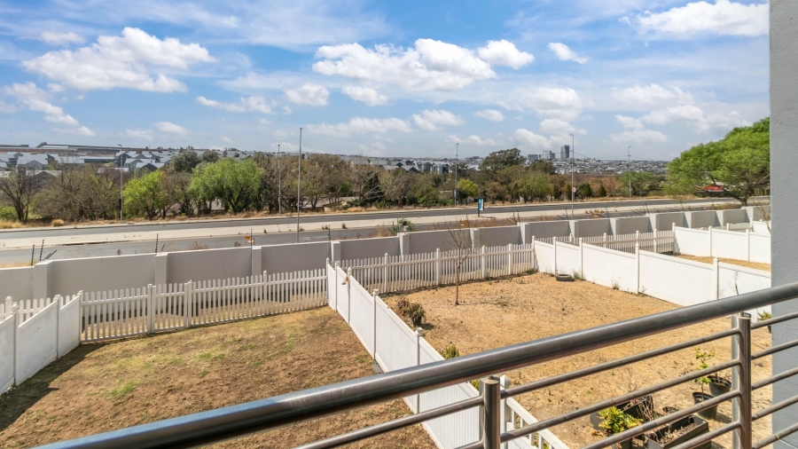 2 Bedroom Property for Sale in Barbeque Downs Gauteng