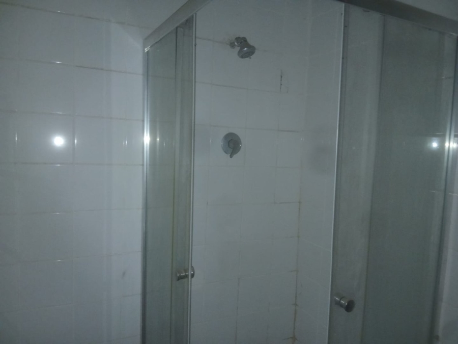 1 Bedroom Property for Sale in Mohlakeng Gauteng