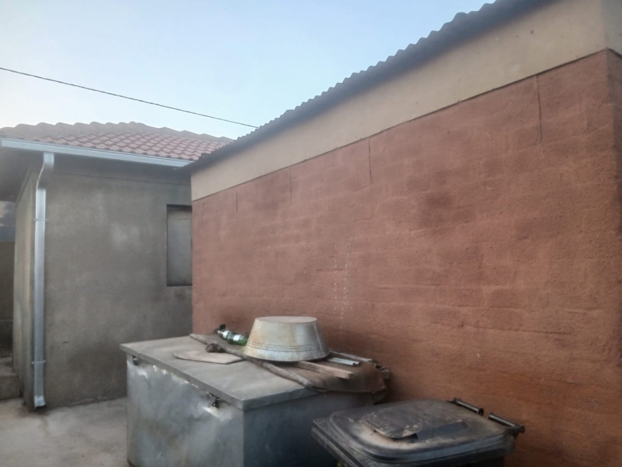 1 Bedroom Property for Sale in Mohlakeng Gauteng