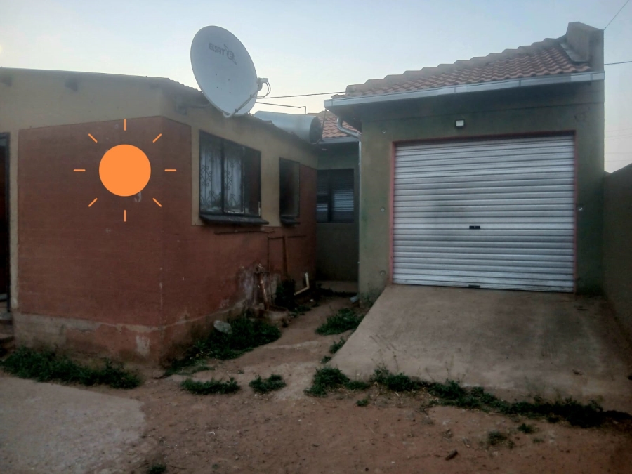 1 Bedroom Property for Sale in Mohlakeng Gauteng