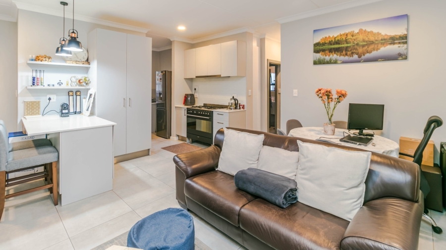 To Let 2 Bedroom Property for Rent in Ferndale Gauteng