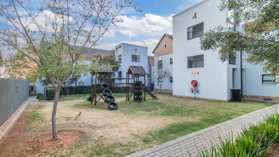 To Let 2 Bedroom Property for Rent in Ferndale Gauteng