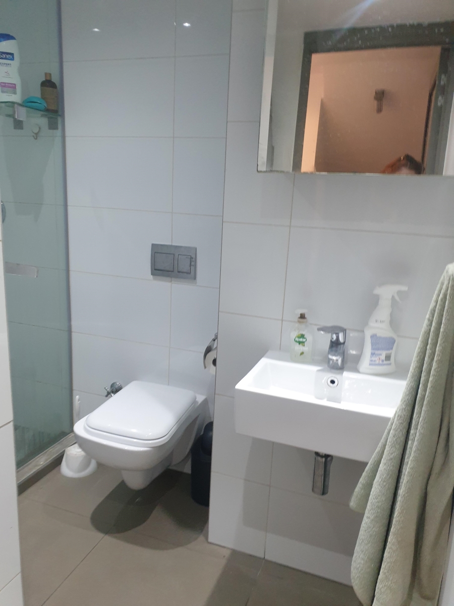 1 Bedroom Property for Sale in Clydesdale Gauteng