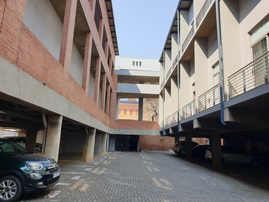1 Bedroom Property for Sale in Clydesdale Gauteng