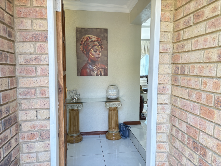3 Bedroom Property for Sale in Weltevreden Park Gauteng