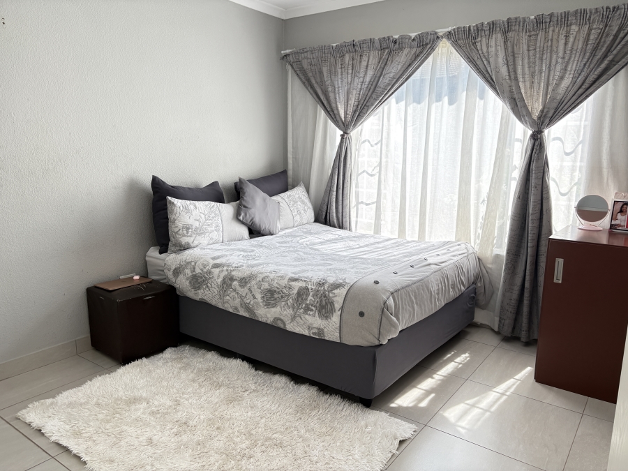 3 Bedroom Property for Sale in Weltevreden Park Gauteng
