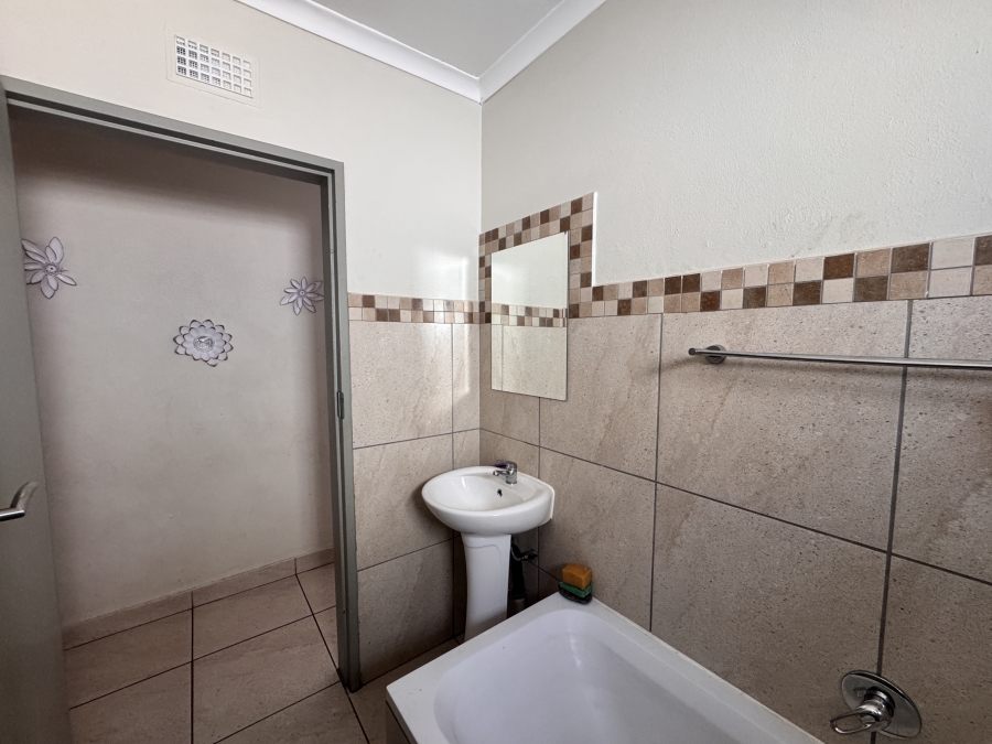 3 Bedroom Property for Sale in Albertsdal Gauteng
