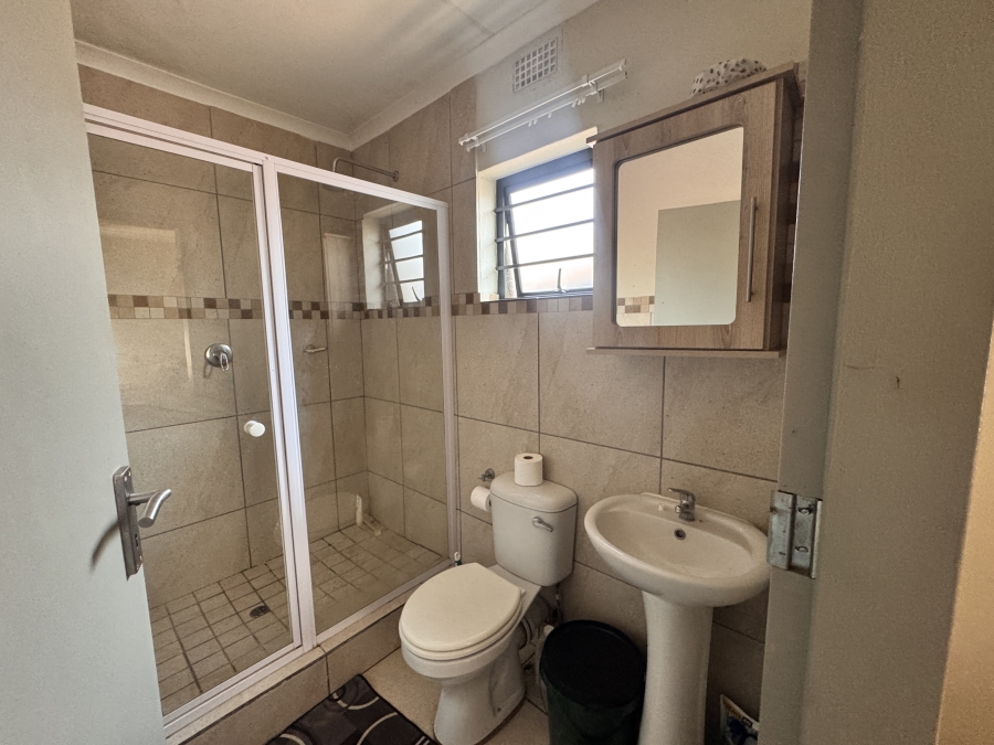 3 Bedroom Property for Sale in Albertsdal Gauteng