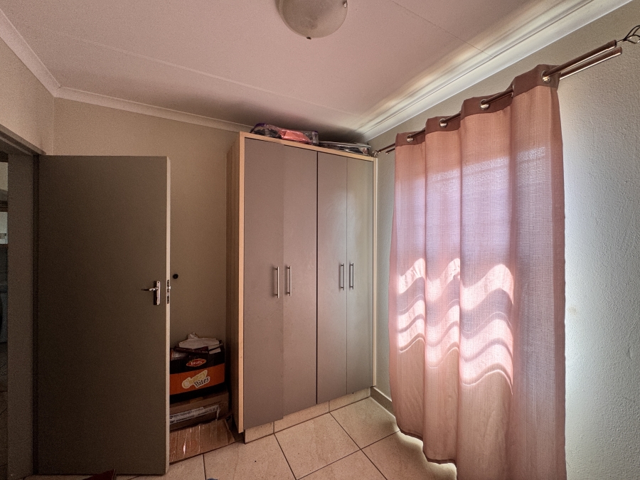 3 Bedroom Property for Sale in Albertsdal Gauteng