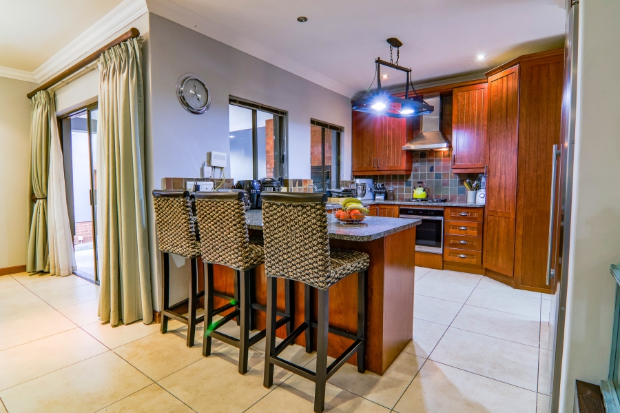 4 Bedroom Property for Sale in Heritage Hill Gauteng