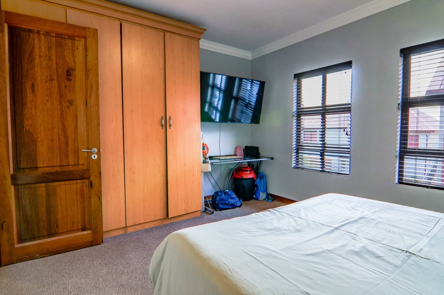 4 Bedroom Property for Sale in Heritage Hill Gauteng