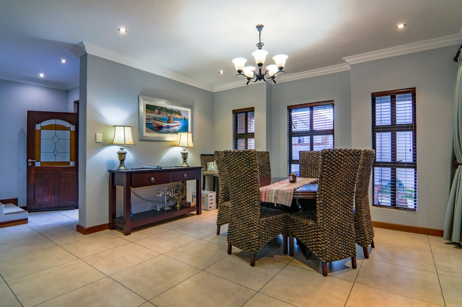 4 Bedroom Property for Sale in Heritage Hill Gauteng