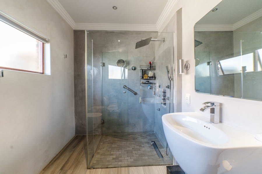 2 Bedroom Property for Sale in Lonehill Gauteng