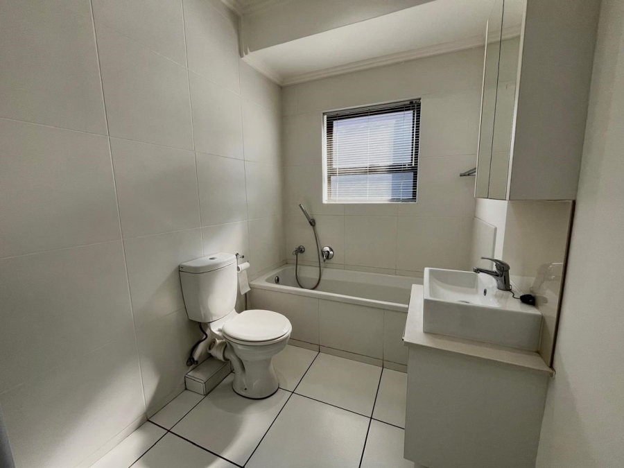 To Let 2 Bedroom Property for Rent in Lonehill Gauteng
