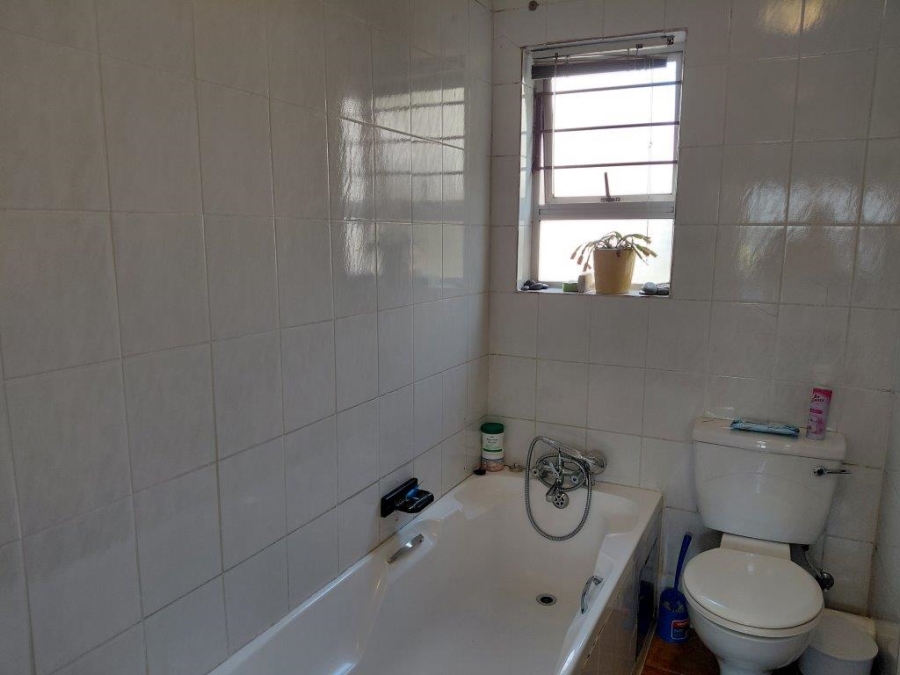 1 Bedroom Property for Sale in Bedfordview Gauteng
