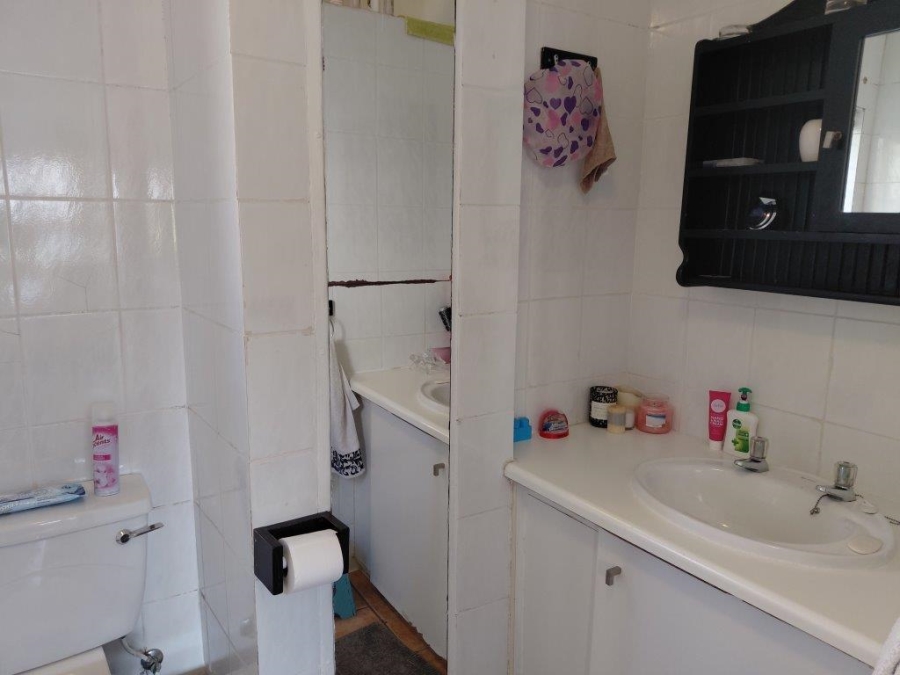 1 Bedroom Property for Sale in Bedfordview Gauteng