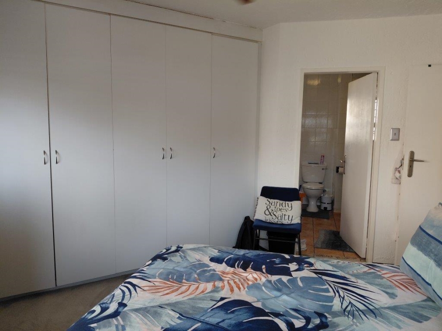 1 Bedroom Property for Sale in Bedfordview Gauteng