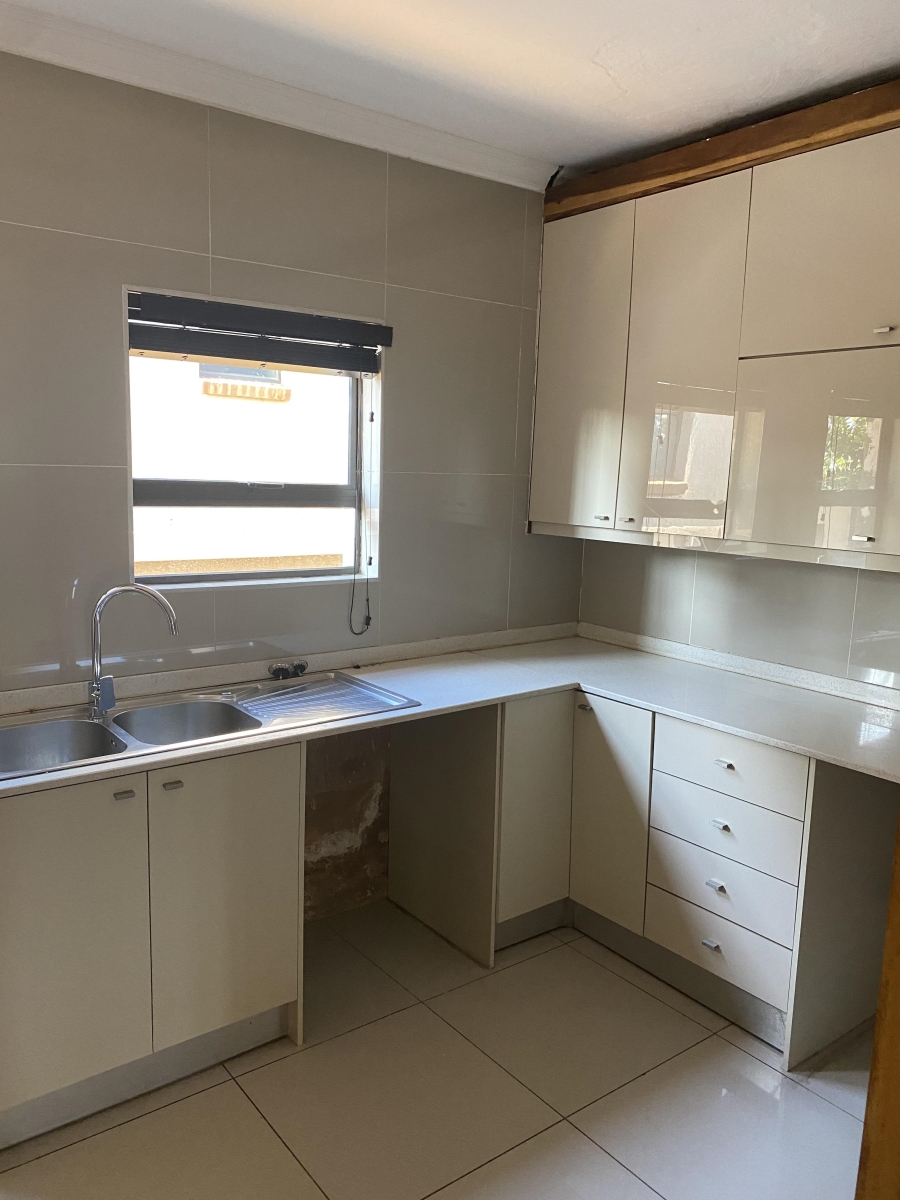 To Let 4 Bedroom Property for Rent in The Hills Game Reserve Estate Gauteng