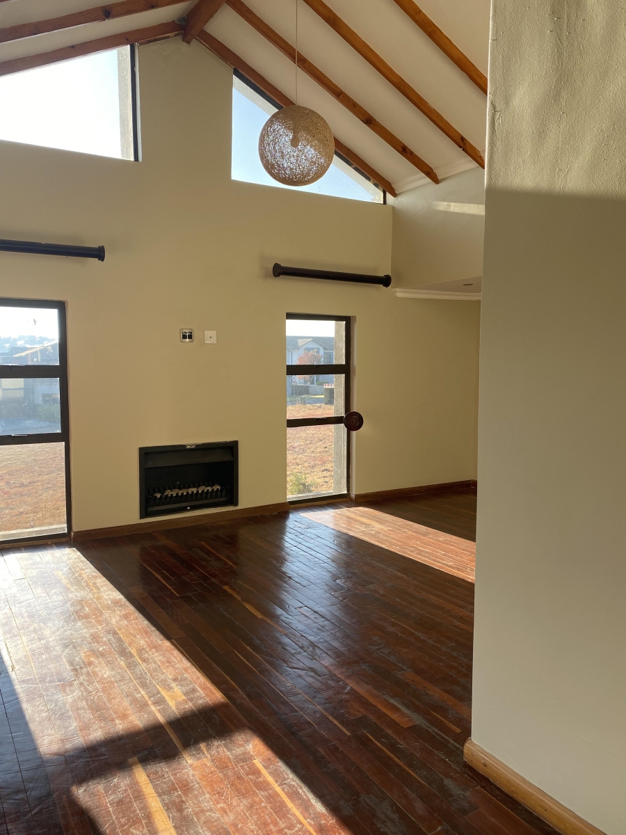 To Let 4 Bedroom Property for Rent in The Hills Game Reserve Estate Gauteng