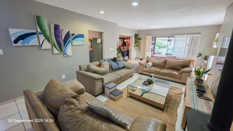4 Bedroom Property for Sale in Douglasdale Gauteng