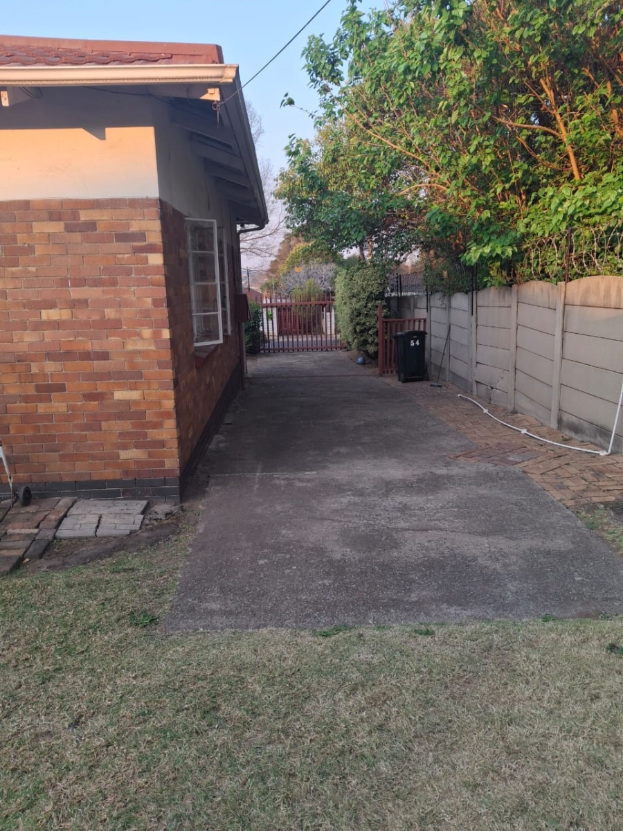 To Let 3 Bedroom Property for Rent in Edendale Gauteng