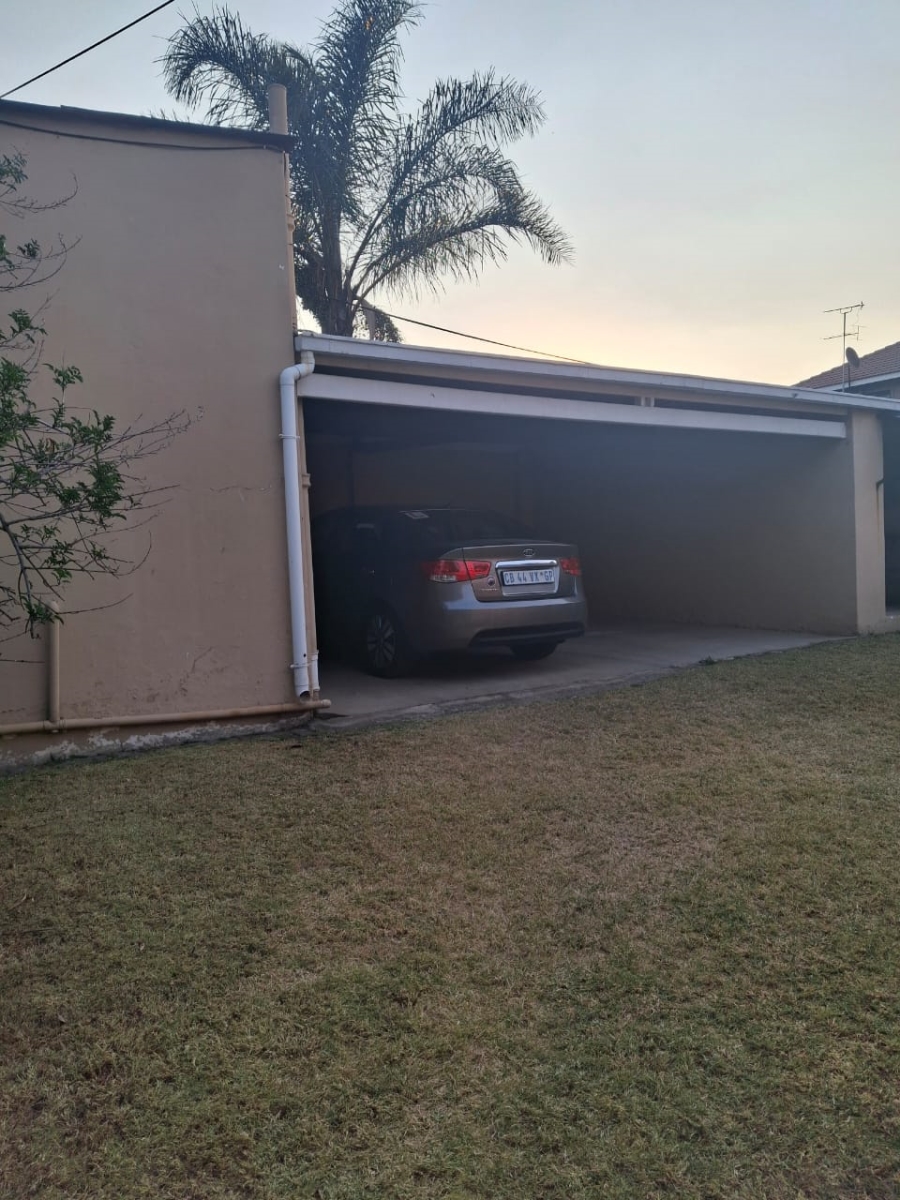 To Let 3 Bedroom Property for Rent in Edendale Gauteng