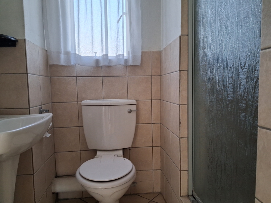 2 Bedroom Property for Sale in Eden Glen Gauteng