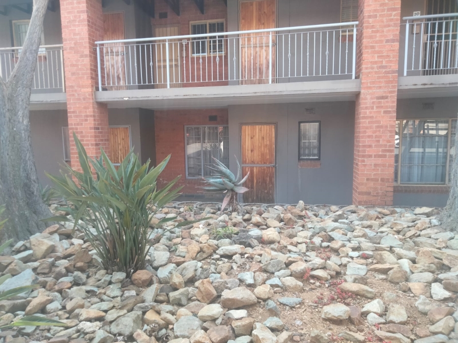 2 Bedroom Property for Sale in Sonneglans Gauteng