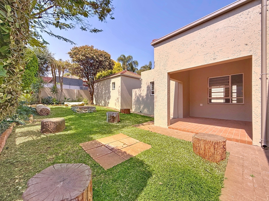 3 Bedroom Property for Sale in Faerie Glen Gauteng