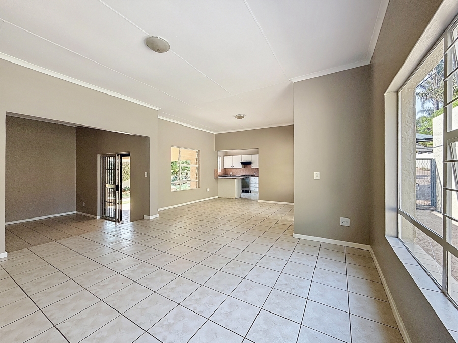 3 Bedroom Property for Sale in Faerie Glen Gauteng